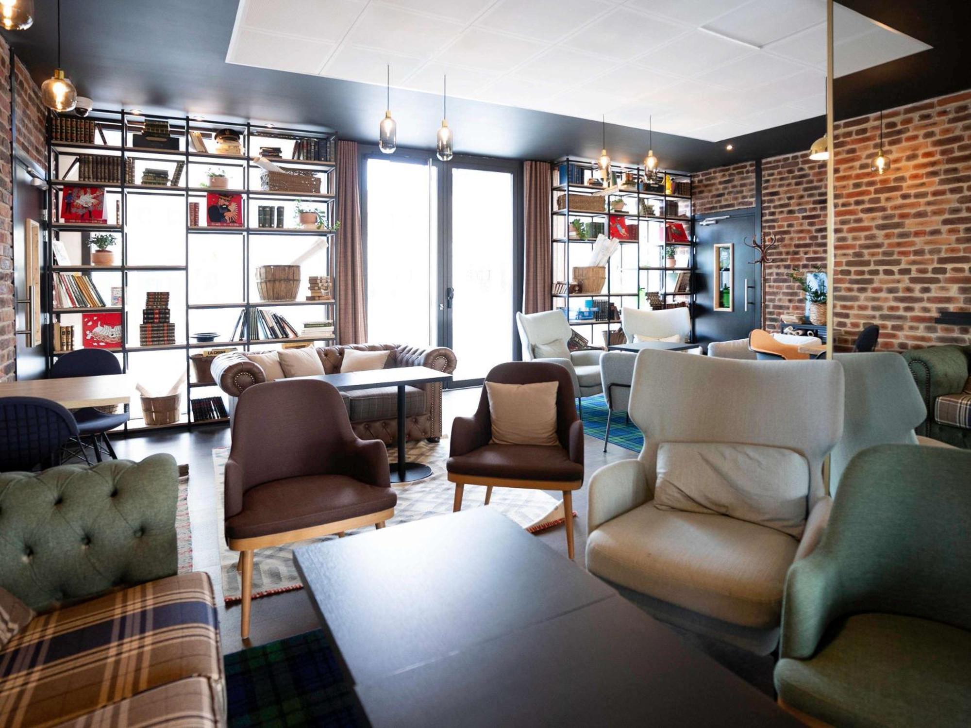 ホテル Ibis Styles Saint Nazaire Centre Gare エクステリア 写真