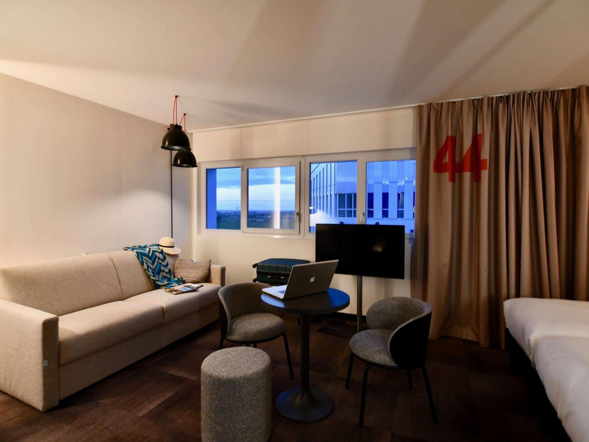 ホテル Ibis Styles Saint Nazaire Centre Gare エクステリア 写真